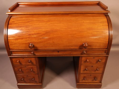 A Victorian Cylinder Desk in Mahogany
