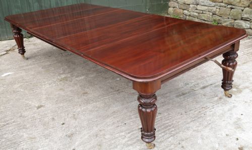 Early Victorian Mahogany Wind Out Extening Dining Table Seats 12