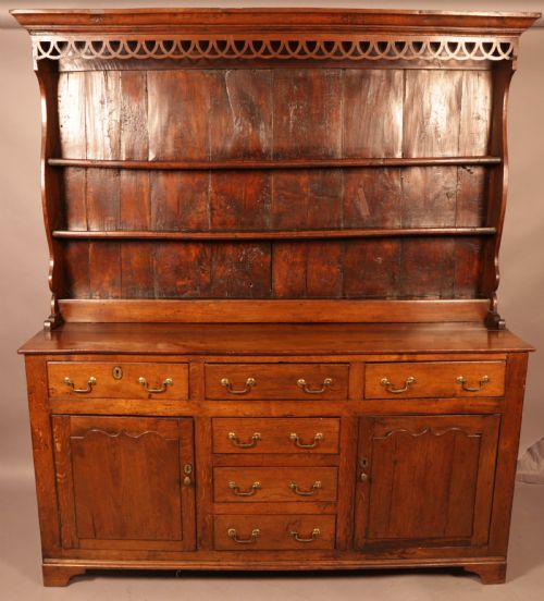 A George III Oak Dresser and Plate Rack