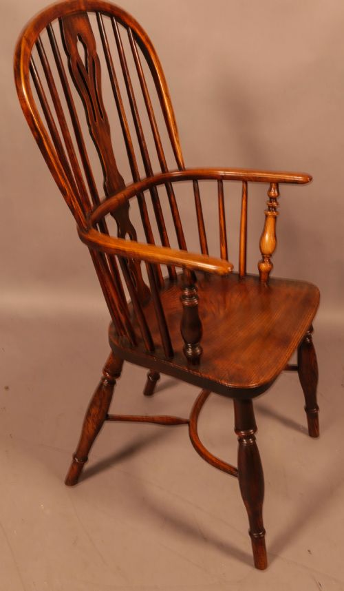 A High Windsor Chair in Ash and Elm Rockley Maker