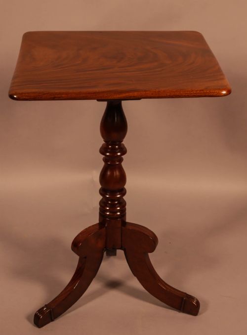 A Georgian Mahogany Tripod Table