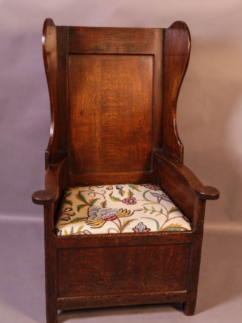 A Georgian Lambing Chair in Oak
