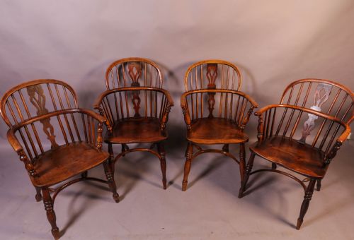 Near Matching Set of 4 Windsor Chairs Rockley