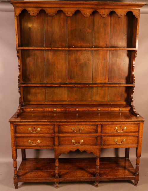 A Good Georgian Oak Dresser