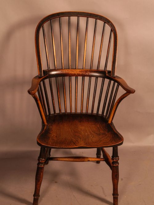 A Thames Valley Yew Wood Windsor Chair