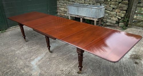 A Very Good Late Georgian Extending Dining Table Seats 14/16