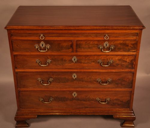 A Fine Georgian Mahogany Chest of Drawers