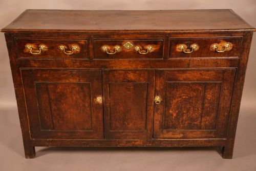 A Small Georgian Serving Dresser in Oak