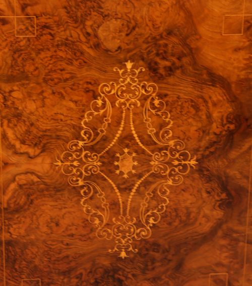 A VICTORIAN BURR WALNUT CREDENZA - ADDITIONAL PHOTO 8