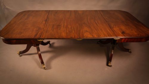 a georgian twin pillar dining table in mahogany - CATEGORY: ANTIQUE TABLES - DATED GEORGIAN