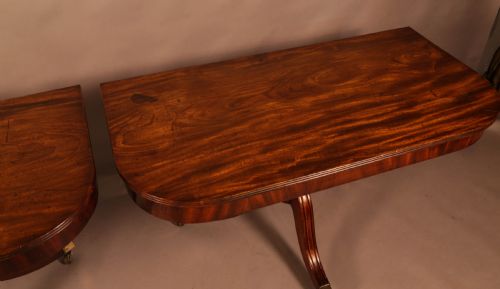 A GEORGIAN TWIN PILLAR DINING TABLE IN MAHOGANY - ADDITIONAL PHOTO 10
