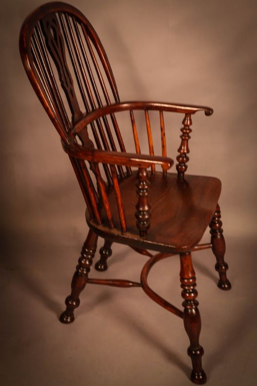 Yew Wood Best Model Windsor Chair C 1840