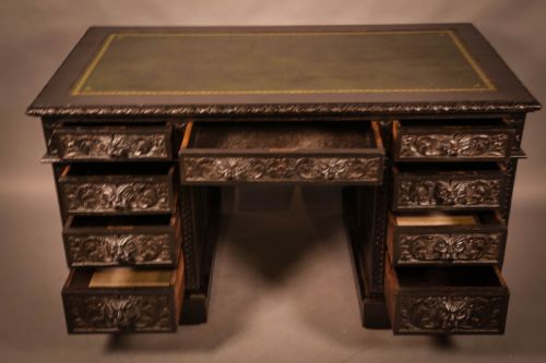 A VICTORIAN PEDESTAL DESK IN OAK - ADDITIONAL PHOTO 1