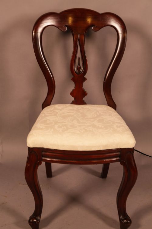 A SET OF 8 VICTORIAN SPEAR POINT BALLOON BACK DINING CHAIRS - ADDITIONAL PHOTO 5