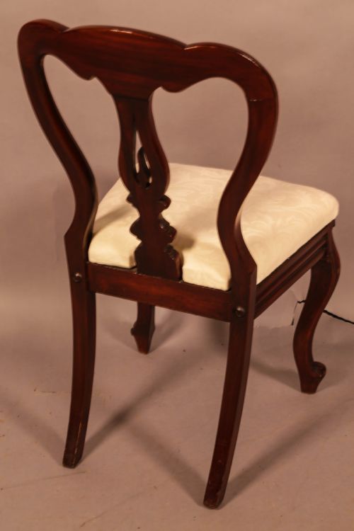 A SET OF 8 VICTORIAN SPEAR POINT BALLOON BACK DINING CHAIRS - ADDITIONAL PHOTO 7