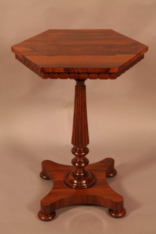 A GOOD WILIAM IV OCCAISIONAL TABLE IN ROSEWOOD - ADDITIONAL PHOTO 1