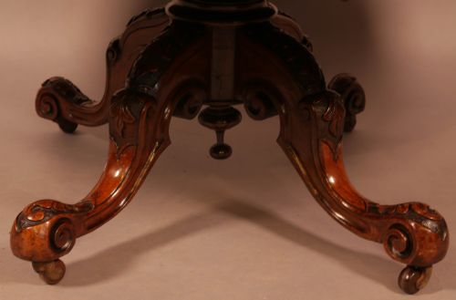 A VICTORIAN BURR WALNUT COFFEE TABLE - ADDITIONAL PHOTO 5