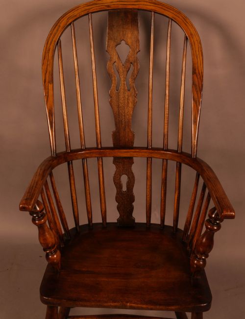 AN ASH AND ELM HIGH BACK WINDSOR CHAIR - ADDITIONAL PHOTO 3