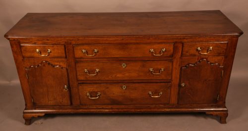 A GEORGIAN OAK SERVING DRESSER - ADDITIONAL PHOTO 2