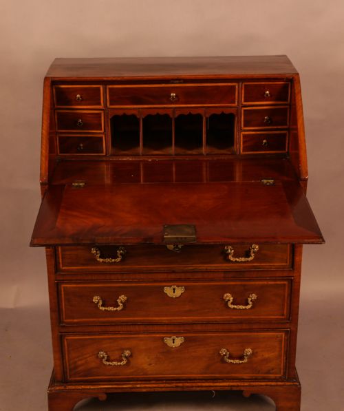 A TINY GEORGIAN INLAID MAHOGANY BEUREAU - ADDITIONAL PHOTO 5