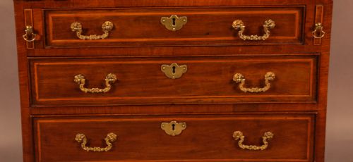 A TINY GEORGIAN INLAID MAHOGANY BEUREAU - ADDITIONAL PHOTO 7