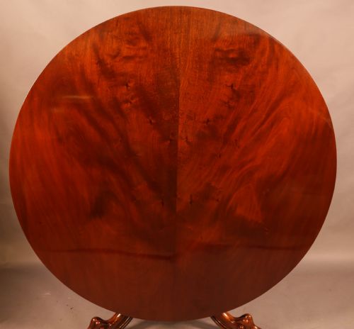 A LARGE GOOD QUALITY CIRCULAR VICTORIAN DINING TABLE - ADDITIONAL PHOTO 5