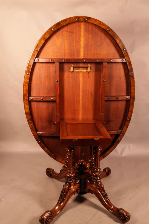 A SUPER QUALTY VICTORIAN BREAKFAST TABLE IN BURR WALNUT - ADDITIONAL PHOTO 6