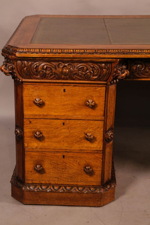 A GOOD QUALITY PARTNERS DESK IN OAK - ADDITIONAL PHOTO 3
