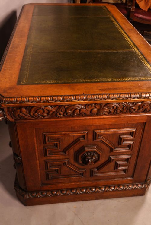 A GOOD QUALITY PARTNERS DESK IN OAK - ADDITIONAL PHOTO 13