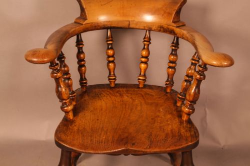 A 19TH CENTURY CAPTAINS CHAIR IN ASH AND ELM - ADDITIONAL PHOTO 4