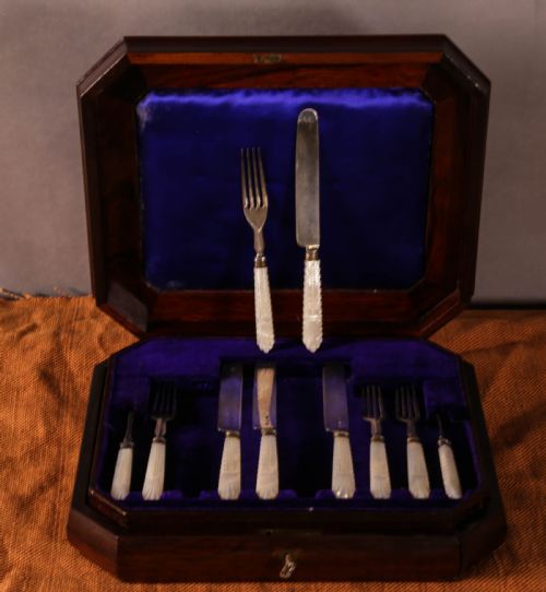 FISH KNIFE SET IN MAHOGANY CASE - ADDITIONAL PHOTO 2
