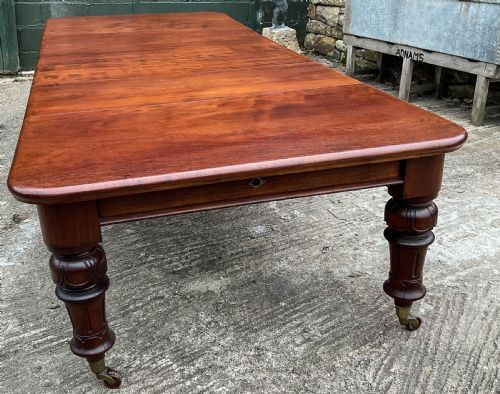 A GOOD VICTORIAN MAHOGANY EXTENDING DINING TABLE SEAT 12 - ADDITIONAL PHOTO 1