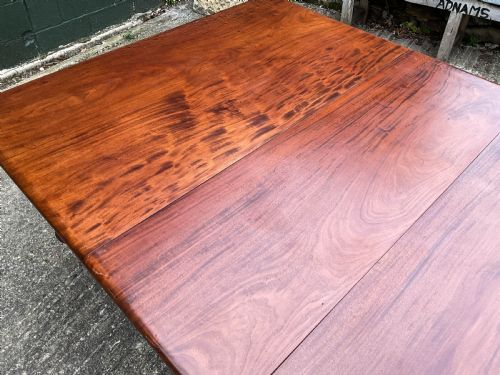 A GOOD VICTORIAN MAHOGANY EXTENDING DINING TABLE SEAT 12 - ADDITIONAL PHOTO 13