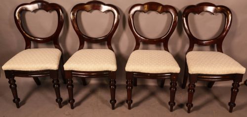 A SET OF 12 VICTORIAN MAHOGANY BALLOON BACK DINING CHAIRS - ADDITIONAL PHOTO 6