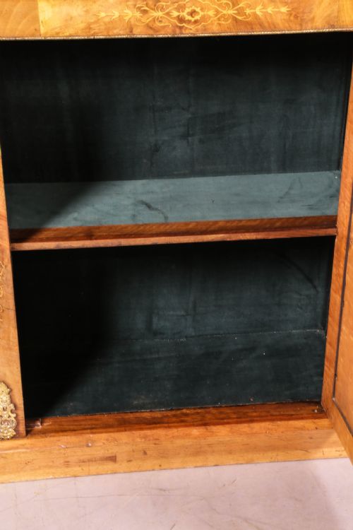 A VICTORIAN BURR WALNUT CREDENZA - ADDITIONAL PHOTO 5