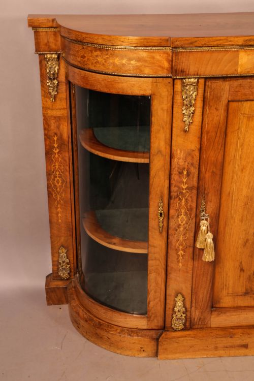 A VICTORIAN BURR WALNUT CREDENZA - ADDITIONAL PHOTO 6