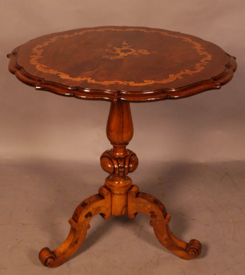 a good victorian inlaid occasional table - CATEGORY: ANTIQUE TABLES - DATED 19TH CENTURY
