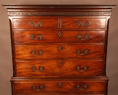 A FINE CHIPPENDALE PERIOD CHEST ON CHEST MAHOGANY - ADDITIONAL PHOTO 5