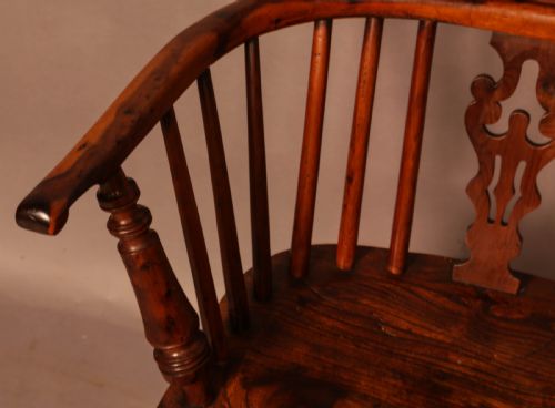 A RARE GEORGE NICHOLSON BEST MODEL YEW WINDSOR CHAIR - ADDITIONAL PHOTO 7