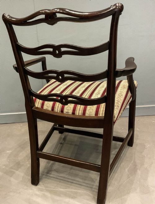 A SET OF 12 RIBBON BACK DINING CHAIRS MAHOGANY - ADDITIONAL PHOTO 7