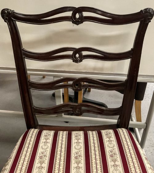 A SET OF 12 RIBBON BACK DINING CHAIRS MAHOGANY - ADDITIONAL PHOTO 14