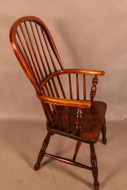 a high back windsor chair in ash and elm - CATEGORY: ANTIQUE CHAIRS - DATED 19TH CENTURY