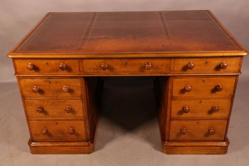 a victorian golden oak partners desk - CATEGORY: ANTIQUE DESKS - DATED 19TH CENTURY