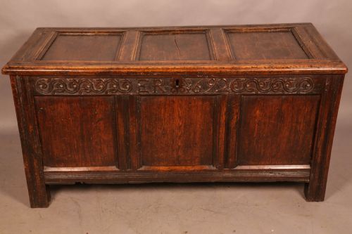a 17th c oak coffer er 1692 - CATEGORY: ANTIQUE CHESTS - DATED 17TH CENTURY