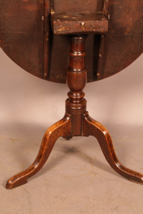 A SMALL GEORGIAN OAK TRIPOD SUPPER TABLE - ADDITIONAL PHOTO 6