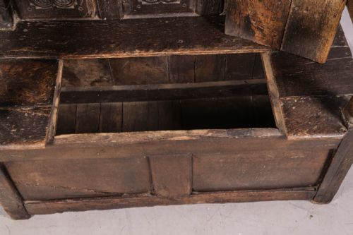 EARLY OAK SETTLE CARVED - ADDITIONAL PHOTO 2