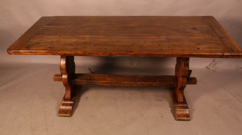 a 19th century oak refectory table seats 6 - CATEGORY: ANTIQUE TABLES - DATED 19TH CENTURY