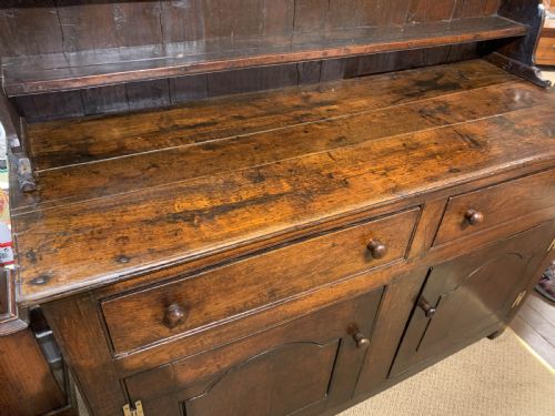 A GEORGIAN OAK DRESSER 18TH CENTURY - ADDITIONAL PHOTO 8