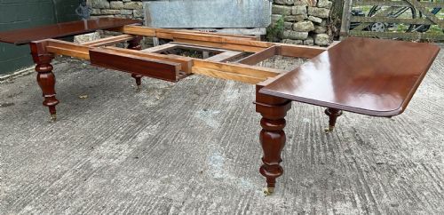 A FINE EARLY VICTORIAN EXTENDING DINING TABLE MAHOGANY SEAT 1214 - ADDITIONAL PHOTO 7