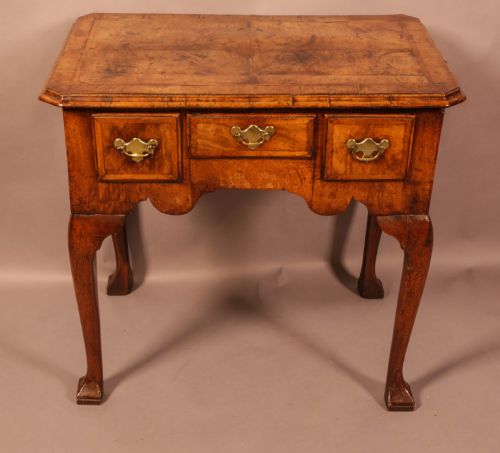 A GEORGE I ENGLISH WALNUT LOW BOY - ADDITIONAL PHOTO 3